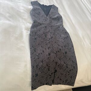 Alice + Olivia Black Dress with Gray Paisley Print🖤